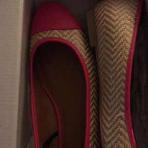 Womans banana republic flats
